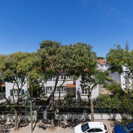 Belem 3Br With Balcony By Lovelystay