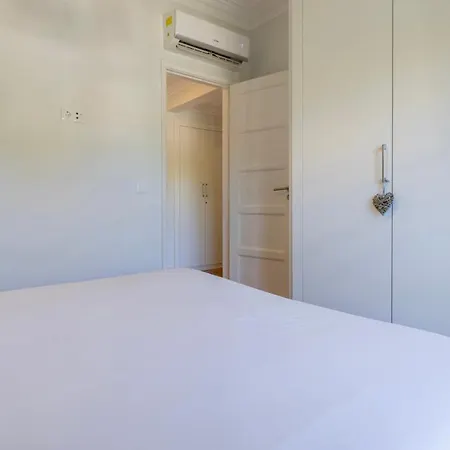Apartman Belem 3Br With Balcony By Lovelystay