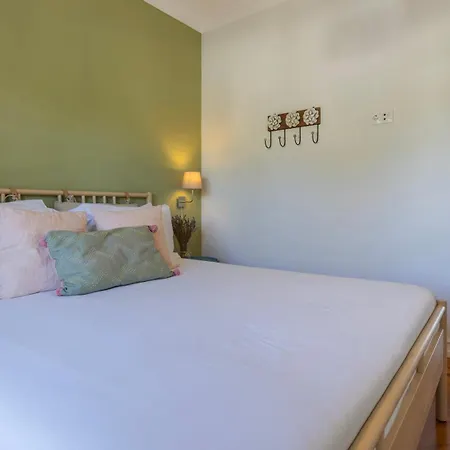 Belem 3Br With Balcony By Lovelystay Lisboa